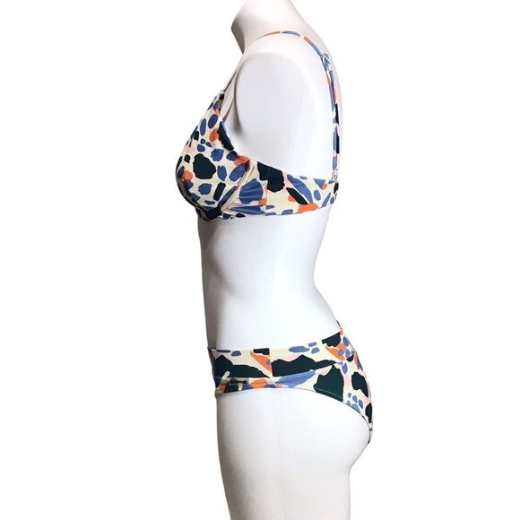 Blackbough 2-Piece Bikini Set Size Large - Picture 4 of 15
